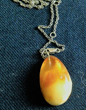 Natural Baltic amber. Amber pendant with silver chain.